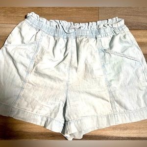 Elizabeth and James Women‎ Shorts- Large